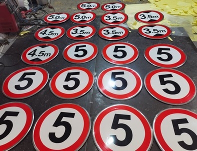 随州随州限速交通标牌厂家